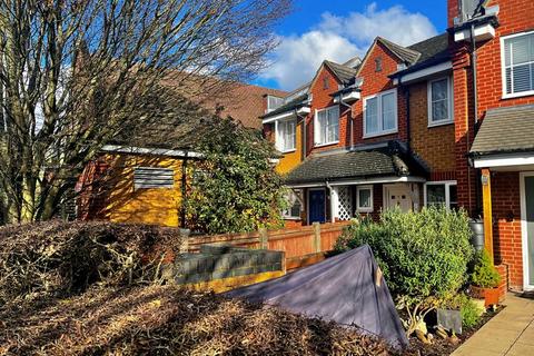 Costons Lane, Greenford