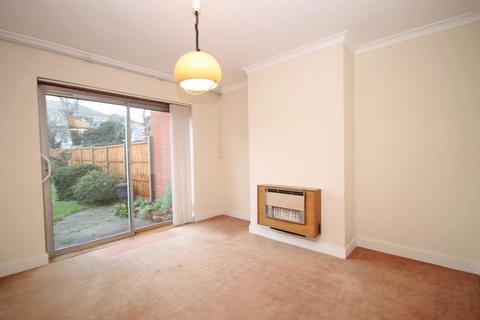 undefined, Kings Avenue, Greenford