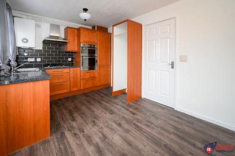 3 bedroom terraced house to rent, Mount Pleasant Gardens, Gateshead