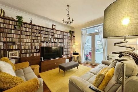 4 bedroom semi-detached house for sale, Manchester Road, Bury