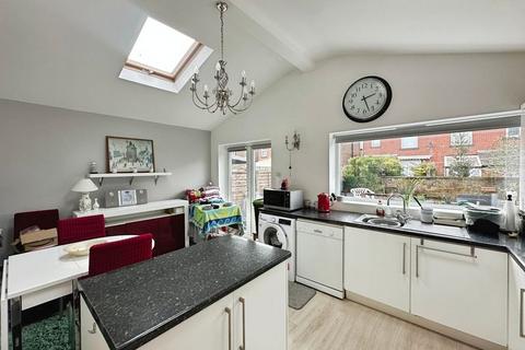 4 bedroom semi-detached house for sale, Manchester Road, Bury