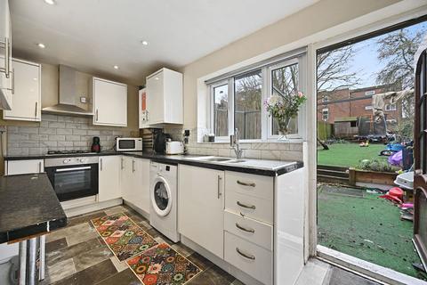 2 bedroom apartment for sale, Long Elmes, Harrow Weald