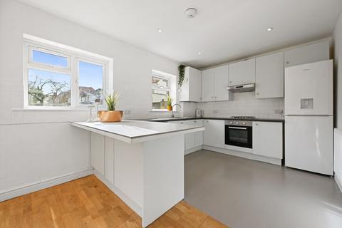 4 bedroom semi-detached house for sale, High Worple, Rayners Lane
