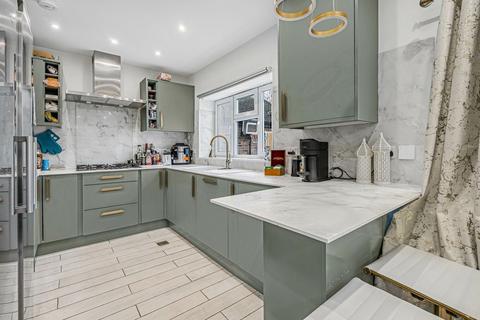 3 bedroom bungalow for sale, Shenley Road, Bletchley, Milton Keynes