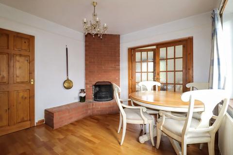 4 bedroom semi-detached house for sale, Manor Road, Fenny Stratford Bletchley