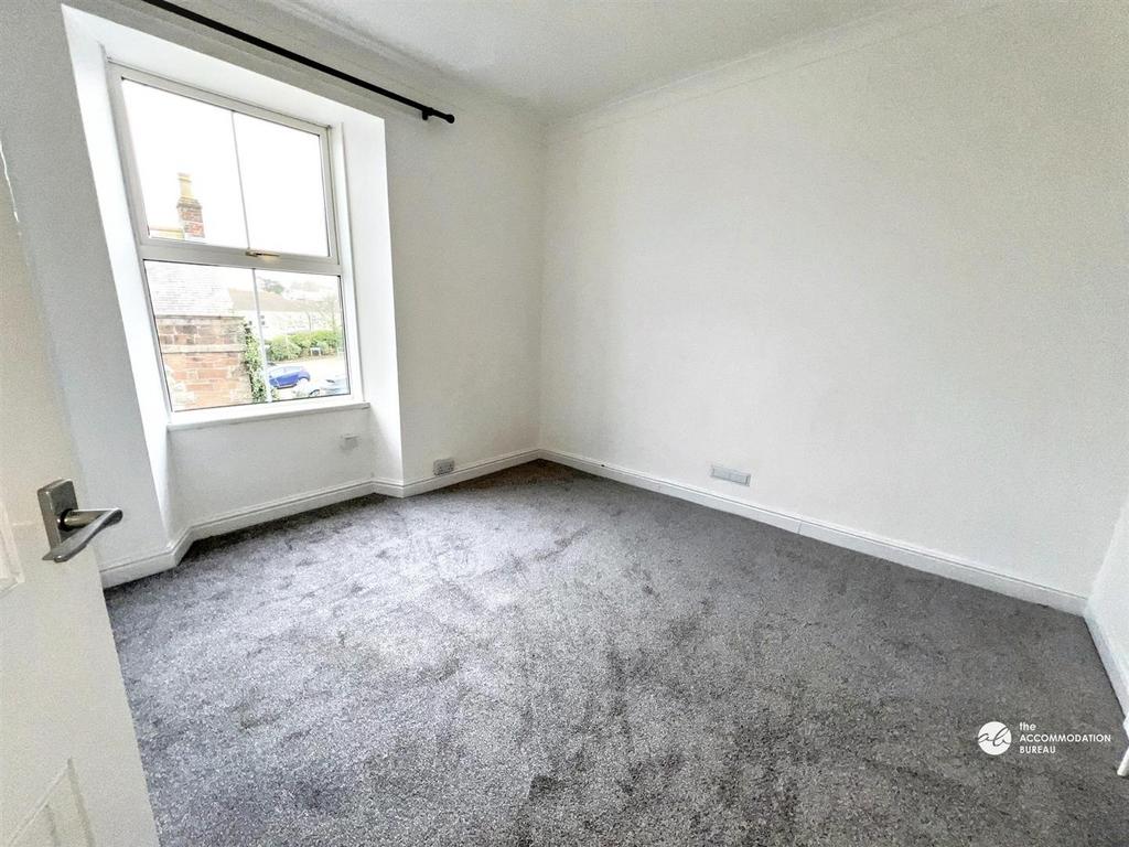 Bedroom 2 (Front)