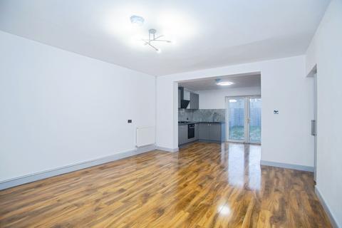 3 bedroom terraced house for sale, Nunfield Close, Manchester, M40