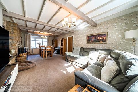 4 bedroom end of terrace house for sale, Marple Road, Chisworth, Glossop, Derbyshire, SK13