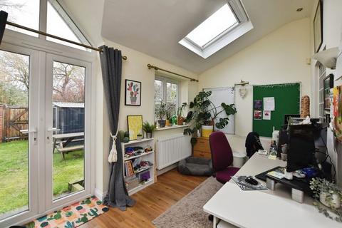 undefined, Green Lane, Downton                         *VIDEO TOUR*