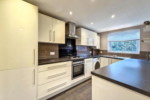 2 bedroom apartment to rent, 2 Parklands, Surbiton