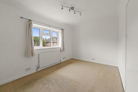 3 bedroom terraced house for sale, Bankside Drive, Thames Ditton, KT7