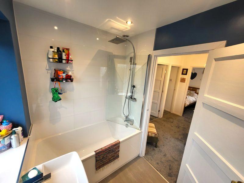 Bathroom (2)
