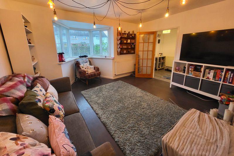 Living Room (3)