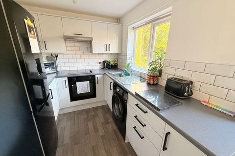 2 bedroom end of terrace house for sale, Courts Barton, Frome