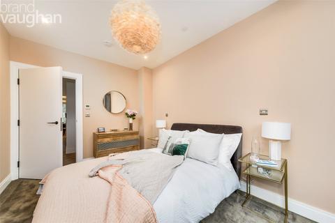 2 bedroom flat to rent, Gloucester Place, East Sussex BN1
