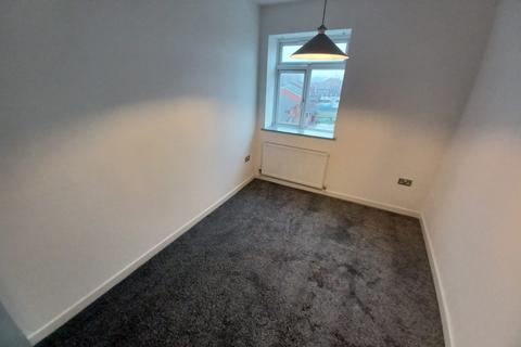 2 bedroom flat to rent, Sussex Street, Leeds, West Yorkshire, LS9