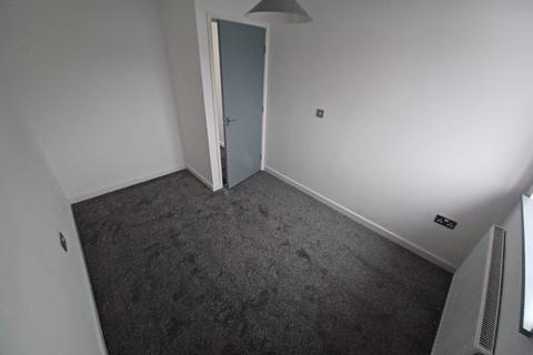 2 bedroom flat to rent, Sussex Street, Leeds, West Yorkshire, LS9