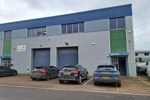 Warehouse to rent, Tewin Ct Welwyn Garden City AL7 1AU