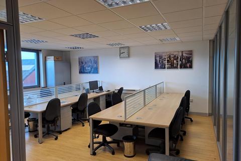 Warehouse to rent, Tewin Ct Welwyn Garden City AL7 1AU