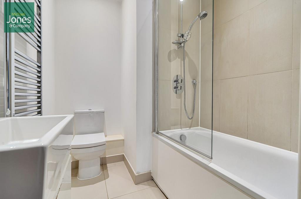 Main Bathroom