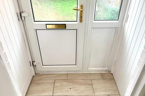 2 bedroom maisonette to rent, CHANDLERS FORD, SO53