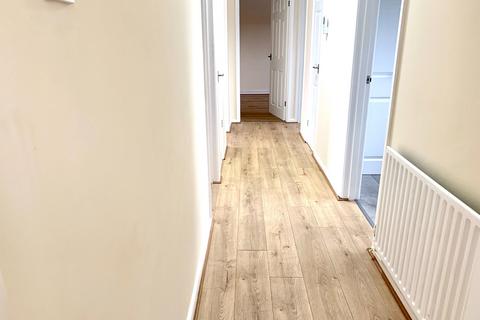 2 bedroom maisonette to rent, CHANDLERS FORD, SO53