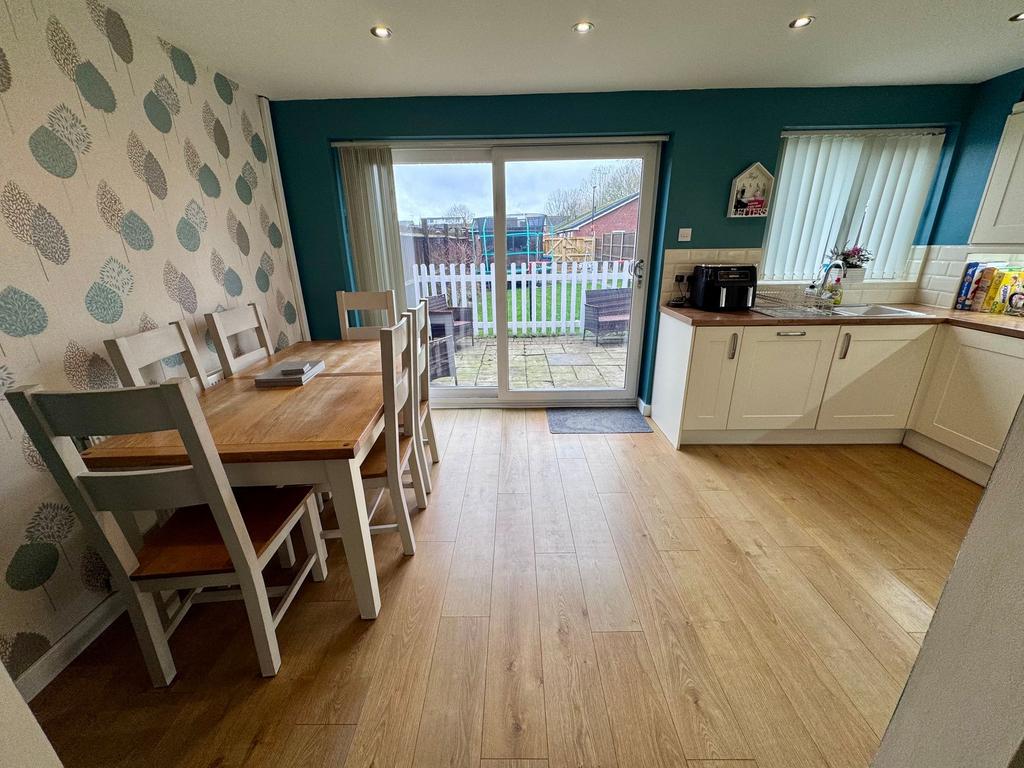 Kitchen / Diner