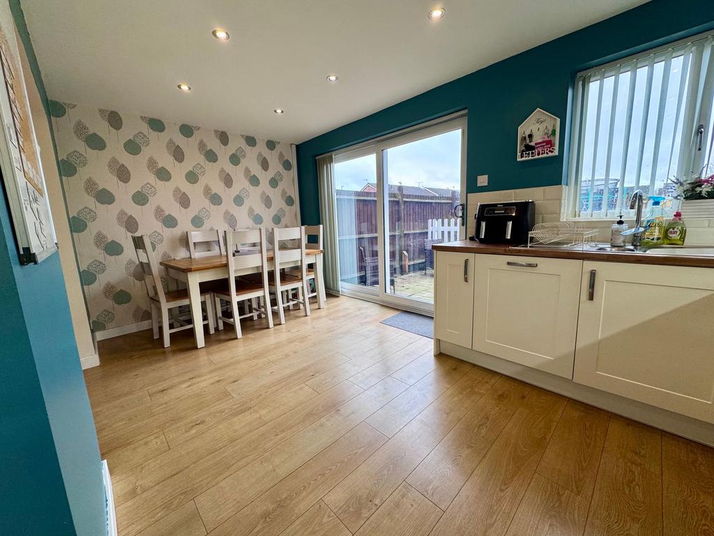 Kitchen / Diner