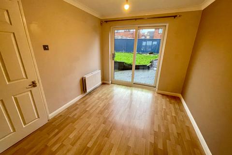 undefined, Charndon Close, Luton, Bedfordshire, LU3 4DU