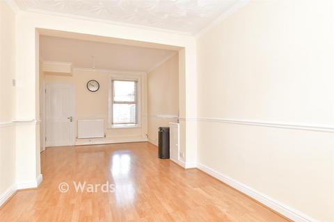 3 bedroom terraced house for sale, Granville Road, Gravesend DA11