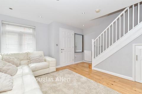 2 bedroom end of terrace house for sale, Burrows Chase, Waltham Abbey EN9