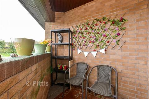 1 bedroom flat for sale, The Lawns, Newport PO30