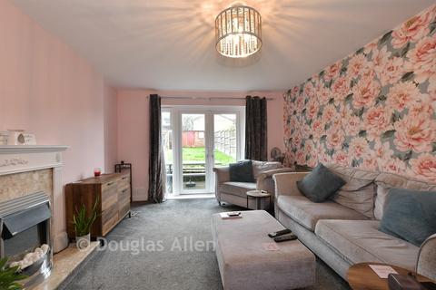 3 bedroom terraced house for sale, Pin Mill, Barstable, Basildon, Essex