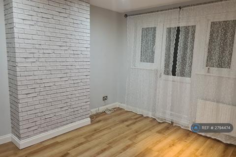 1 bedroom flat to rent, St. Anselms Road, Hayes, UB3