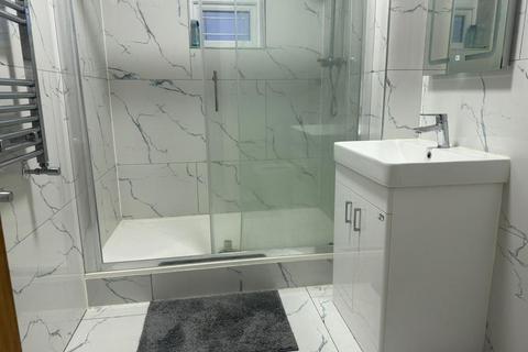 12 bedroom detached house to rent, Blackhorse Road, Walthamstow, London, E17 7BE