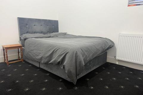 12 bedroom detached house to rent, Blackhorse Road, Walthamstow, London, E17 7BE