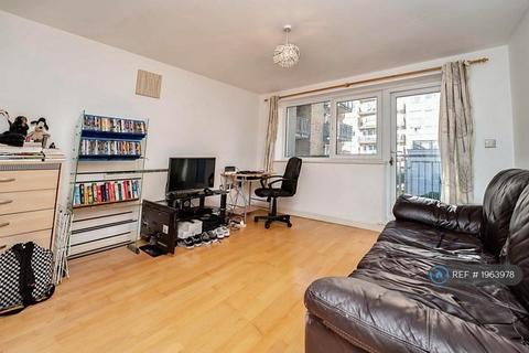 1 bedroom flat to rent, Rosemoor House, London, W13