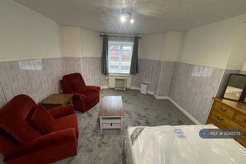 1 bedroom flat to rent, Range Road, Manchester, M16