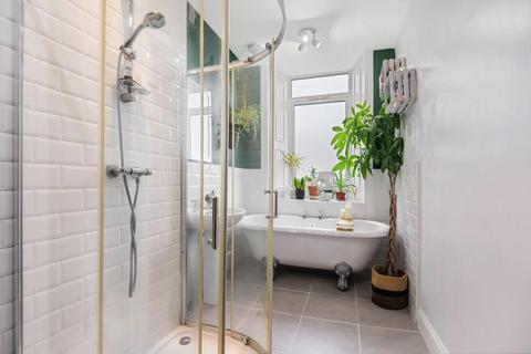 2 bedroom flat for sale, Craigpark Drive, Dennistoun, G31 2NP