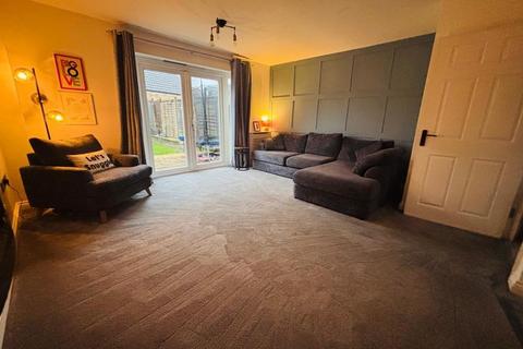 3 bedroom townhouse for sale, Howards Way, Moulton NN3