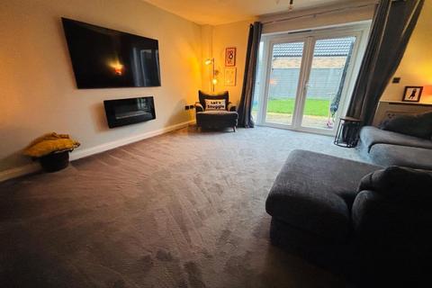 3 bedroom townhouse for sale, Howards Way, Moulton NN3