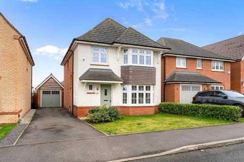 4 bedroom detached house for sale, Moorgate Drive, Manchester M29