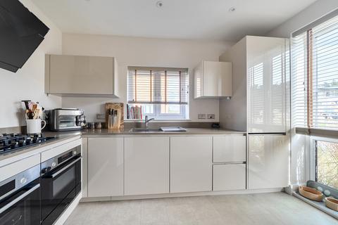 4 bedroom semi-detached house for sale, Woodcote Green, Crowthorne, Berkshire