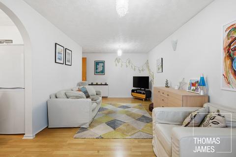 1 bedroom apartment for sale, Medesenge Way, London, N13