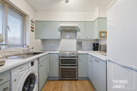 1 bedroom apartment for sale, Medesenge Way, London, N13