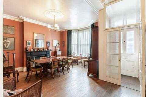 4 bedroom terraced house for sale, Broomhouse Road, London