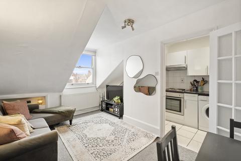1 bedroom apartment for sale, Manville Road, SW17