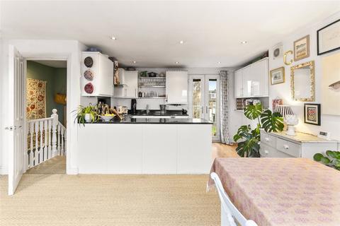 1 bedroom apartment for sale, Carminia Road, SW17