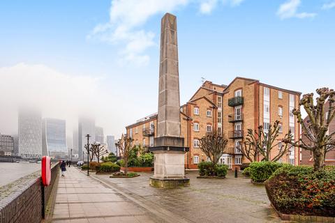 2 bedroom flat for sale, Pennington Court, 245 Rotherhithe Street, London, SE16