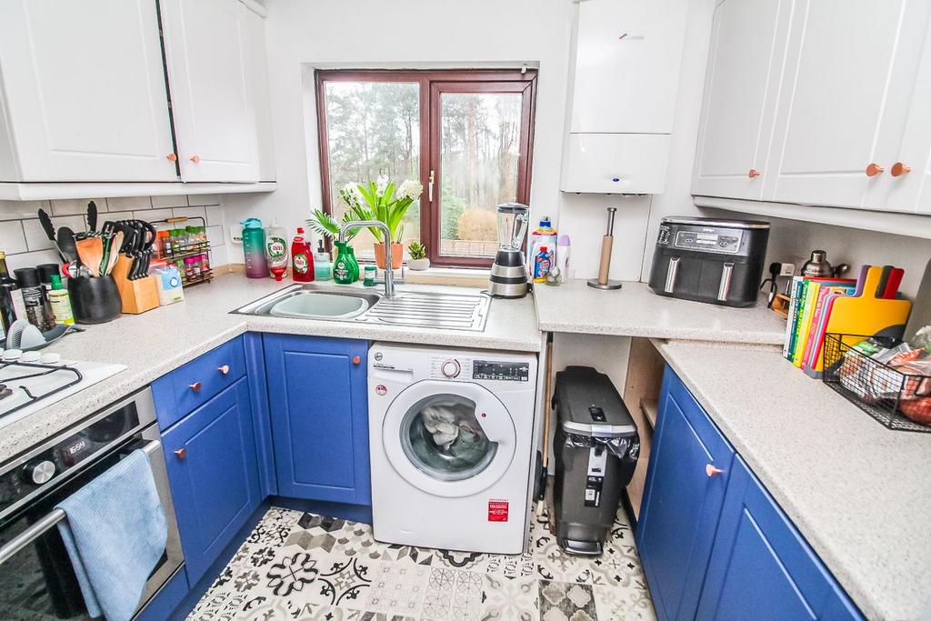Kitchen Pic 2.